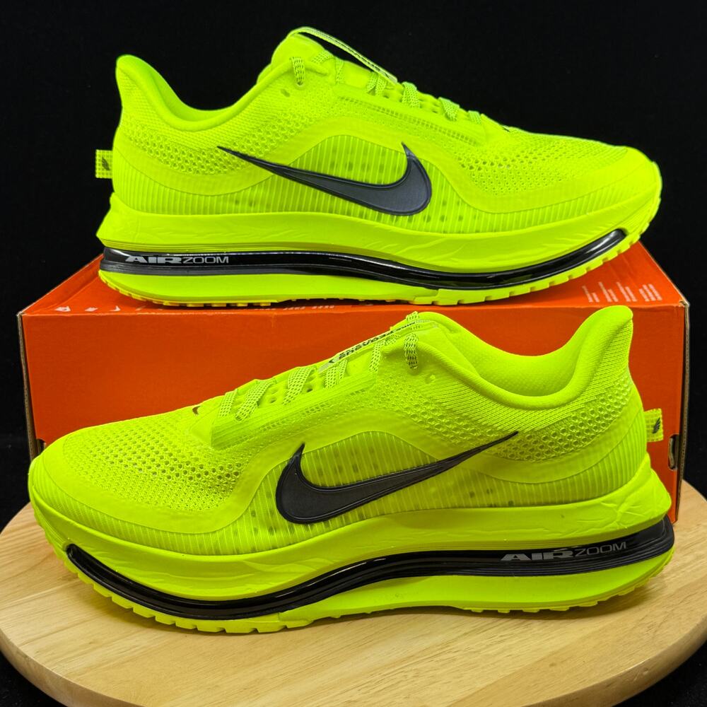 Nike Pegasus Premium Volt Black HQ2592-700 Men’s Size 9 Athletic Shoe